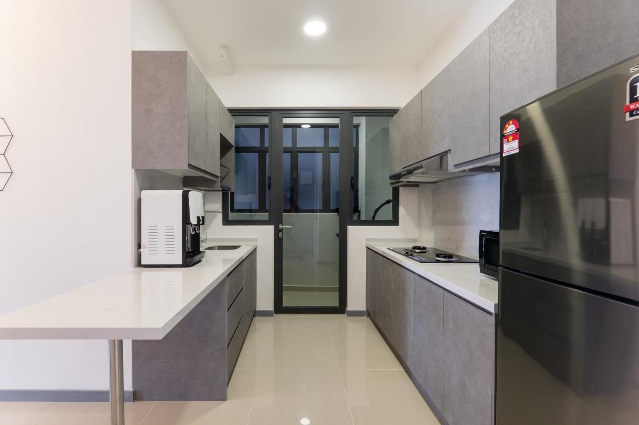 Contemporary United Point 6 Pax 现代风格 Desa Park & Mont Kiara Apartment Kuala Lumpur Exterior photo